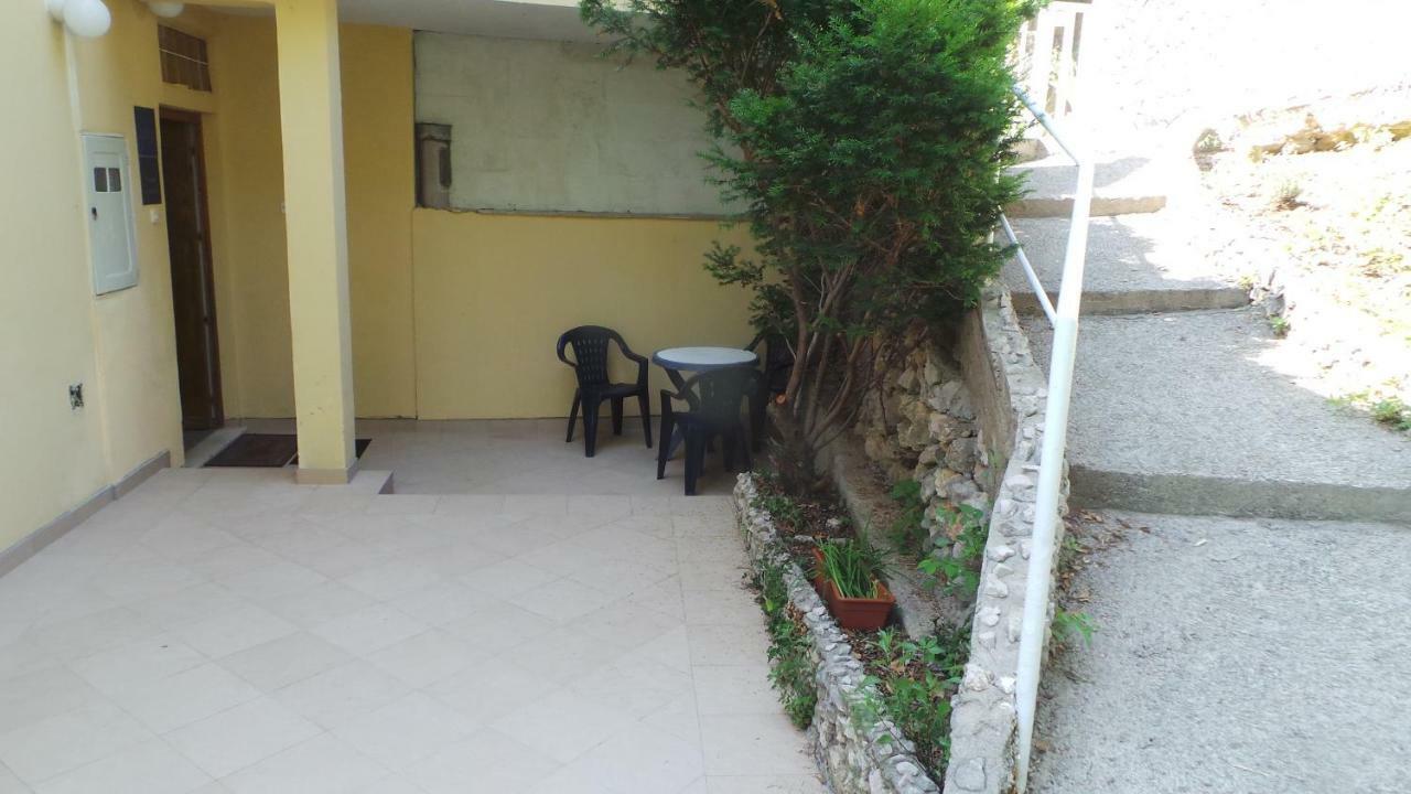 Apartments Andrea Baška Zewnętrze zdjęcie